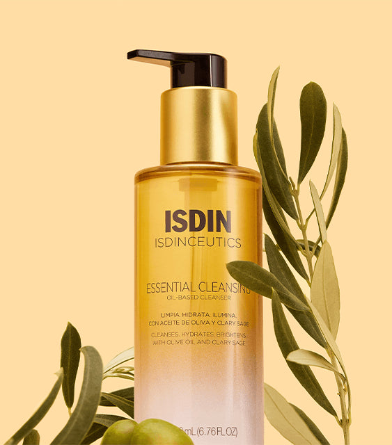 Isdinceutics Essential Cleansing Oil-to-Milk